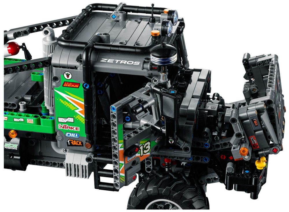 Конструктор LEGO Technic 42129 Полноприводный грузовик-внедорожник Mercedes-Benz Zetros