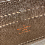 Louis Vuitton Zippy Wallet