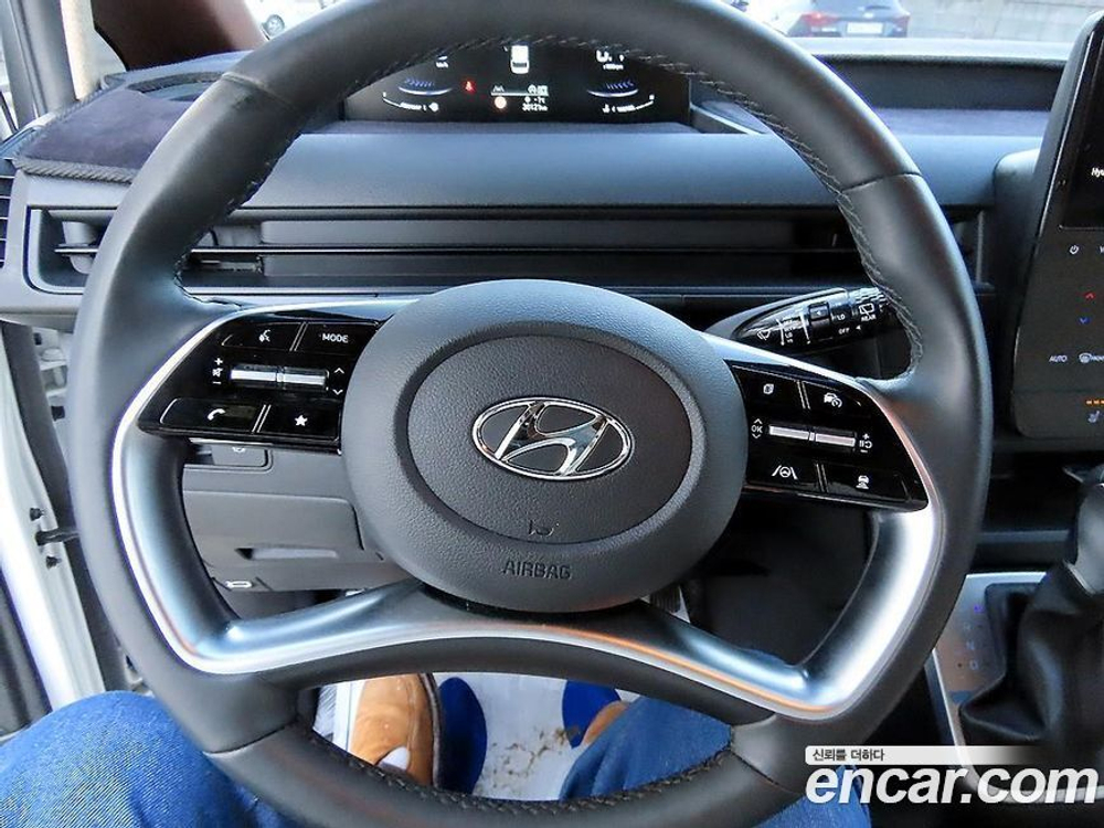 Hyundai Staria 4WD 캠핑카 (04.2022)
