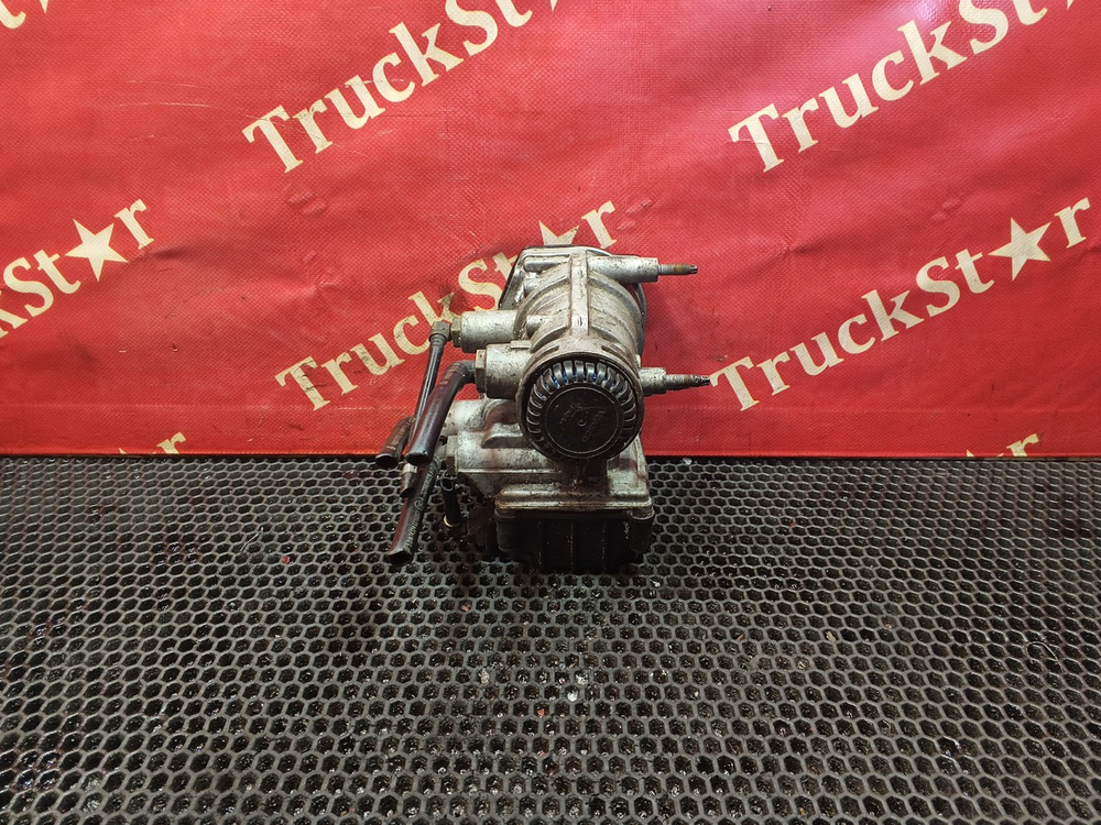 Кран управления тормозами прицепа 2022г