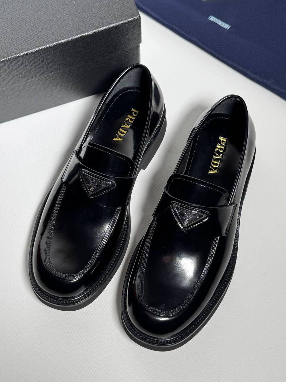 Лоферы Prada