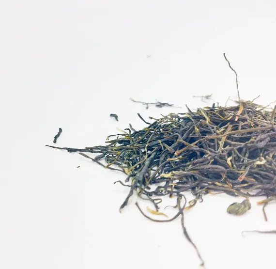 Синьян маоцзянь (Ворсистые острия из Сяньяна)