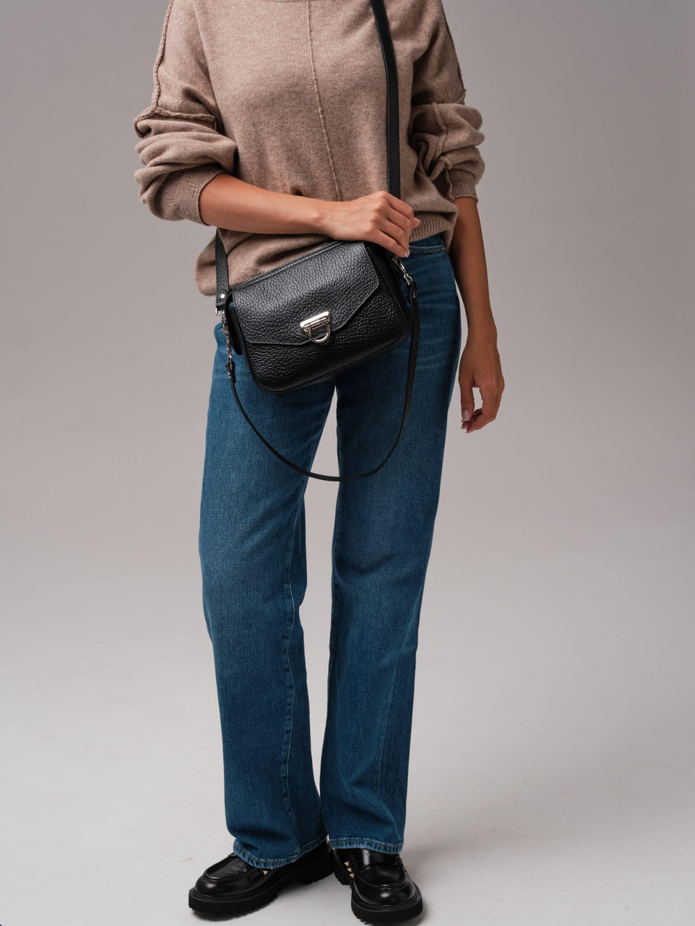 Женская сумка кросс-боди Azaro черный соло