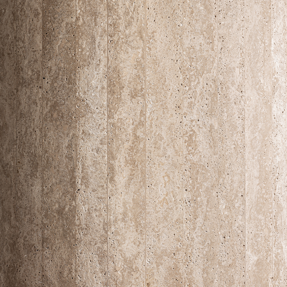 Обеденный стол из бежевого травертина Thiennes