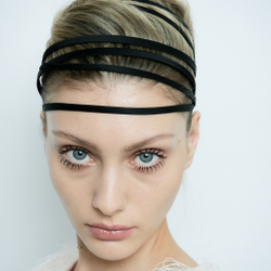 Ободок-чокер классический