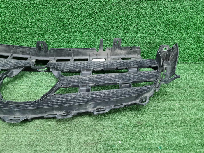 Решетка радиатора Mercedes E W213 (2016-2021) AMG