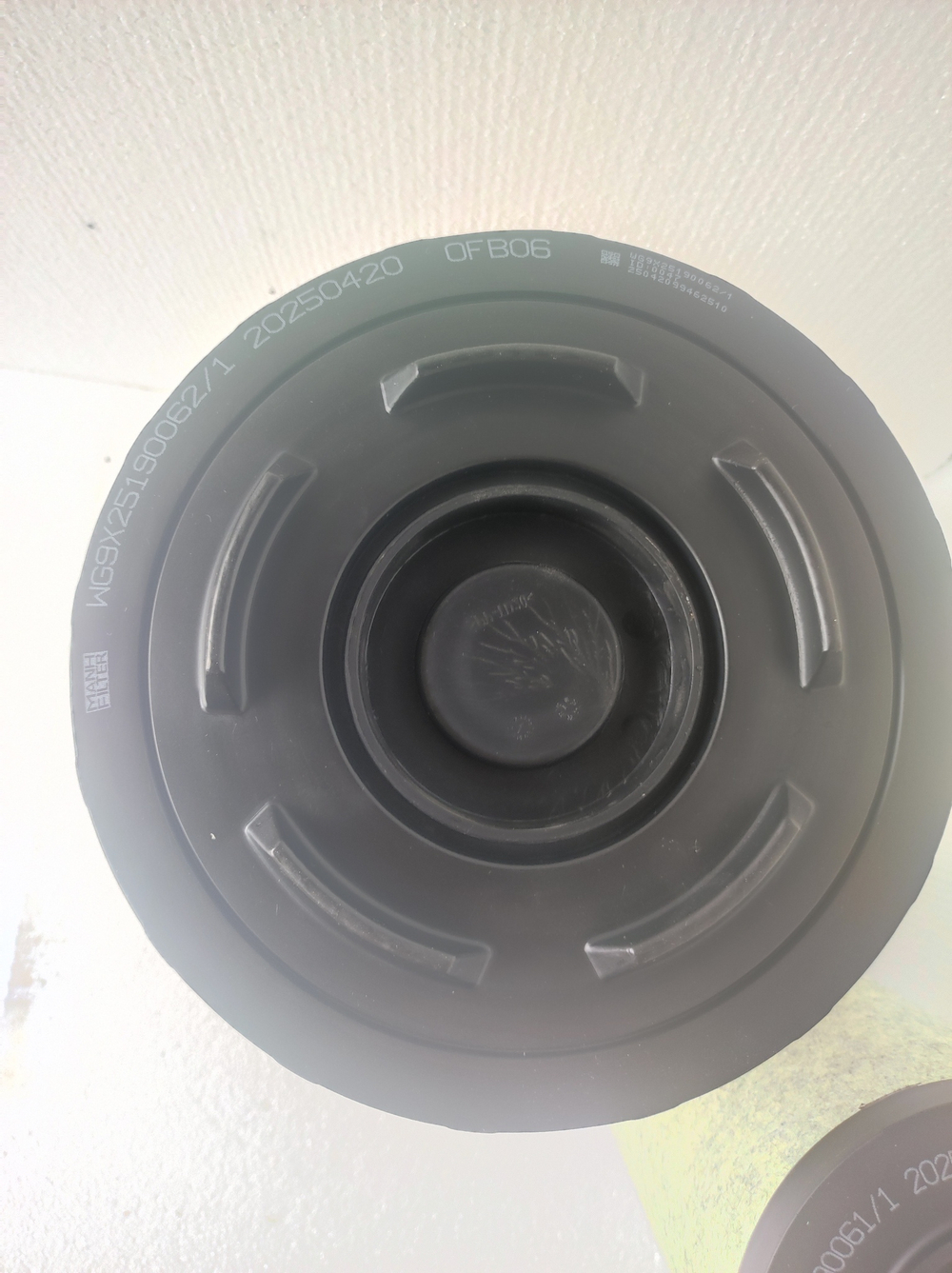 Фильтр воздушный основной для самосвалов HOWO T5G и SITRAK C7H WG9X25190062