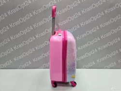 Чемодан детский