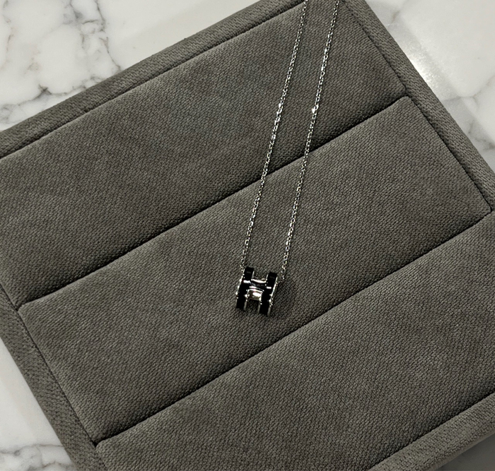 H Elegance black silver