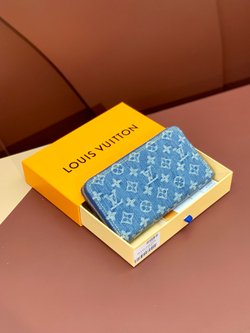 Louis Vuitton Zippy Wallet