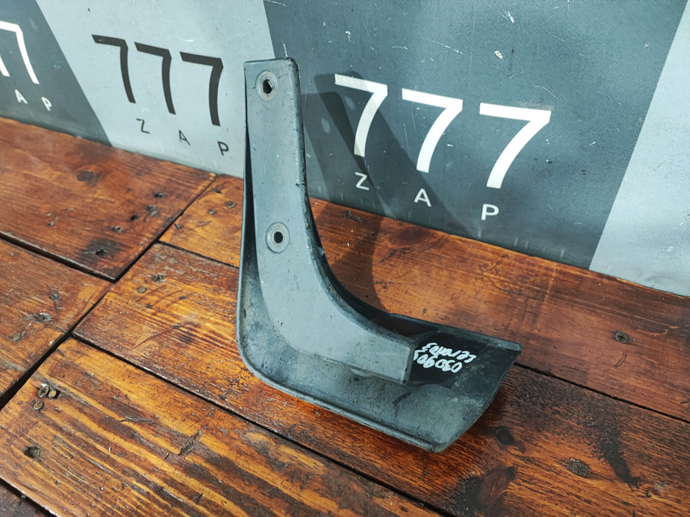 Брызговик задний правый Kia Cerato 3 (YD) 13-16 Б/У Оригинал 86842A7000