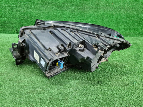 Фара правая Mercedes GLE W166 (2015-2018) LED