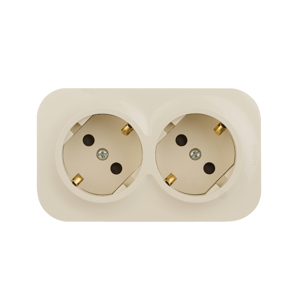 Розеточный блок двойной с заземлением со шторками IP20 16А 250В слоновая кость Quteo Legrand