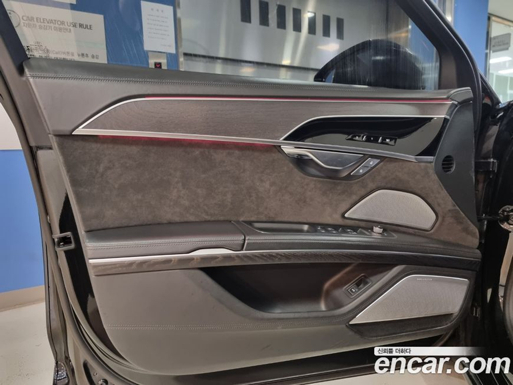 Audi A8 (D5) 60 TFSI Quattro LWB (12.2020)