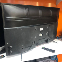 39" (99 см) Телевизор DEXP H39F8000Q черный