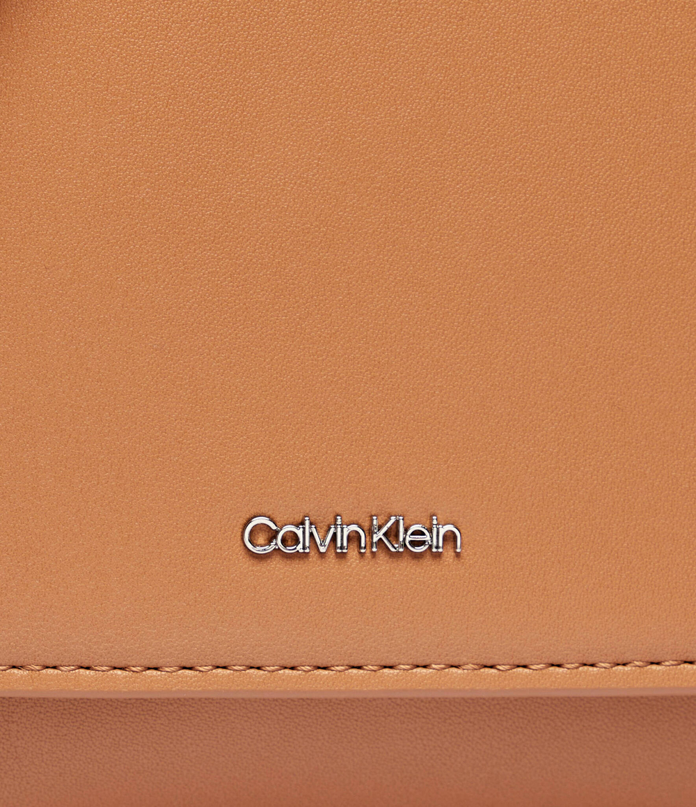 Сумка через плечо Calvin Klein - бежевый(K60K612902)