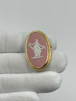 Брошь Wedgwood розовая