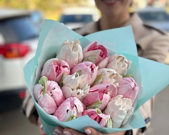 Букет из зефира тюльпаны