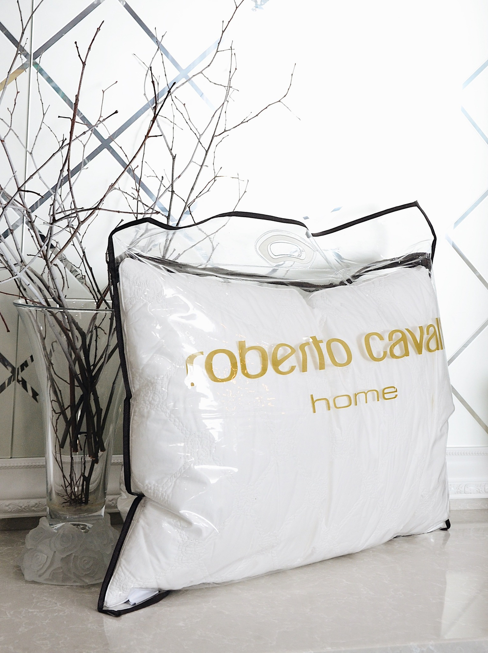 Подушка средней жесткости Roberto Cavalli 50x70