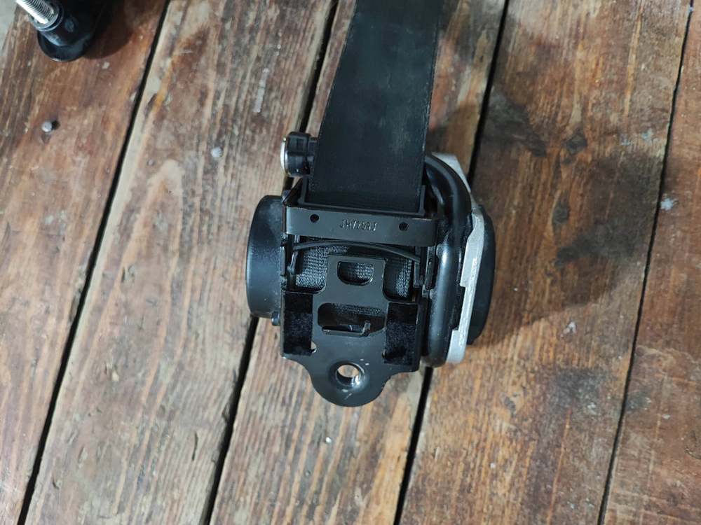 Ремень передний правый Chery Tiggo 4 Pro 20-нв Б/У Оригинал 406000169AA