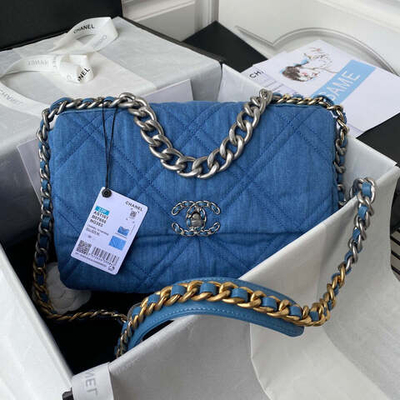Chanel 19 30 cm