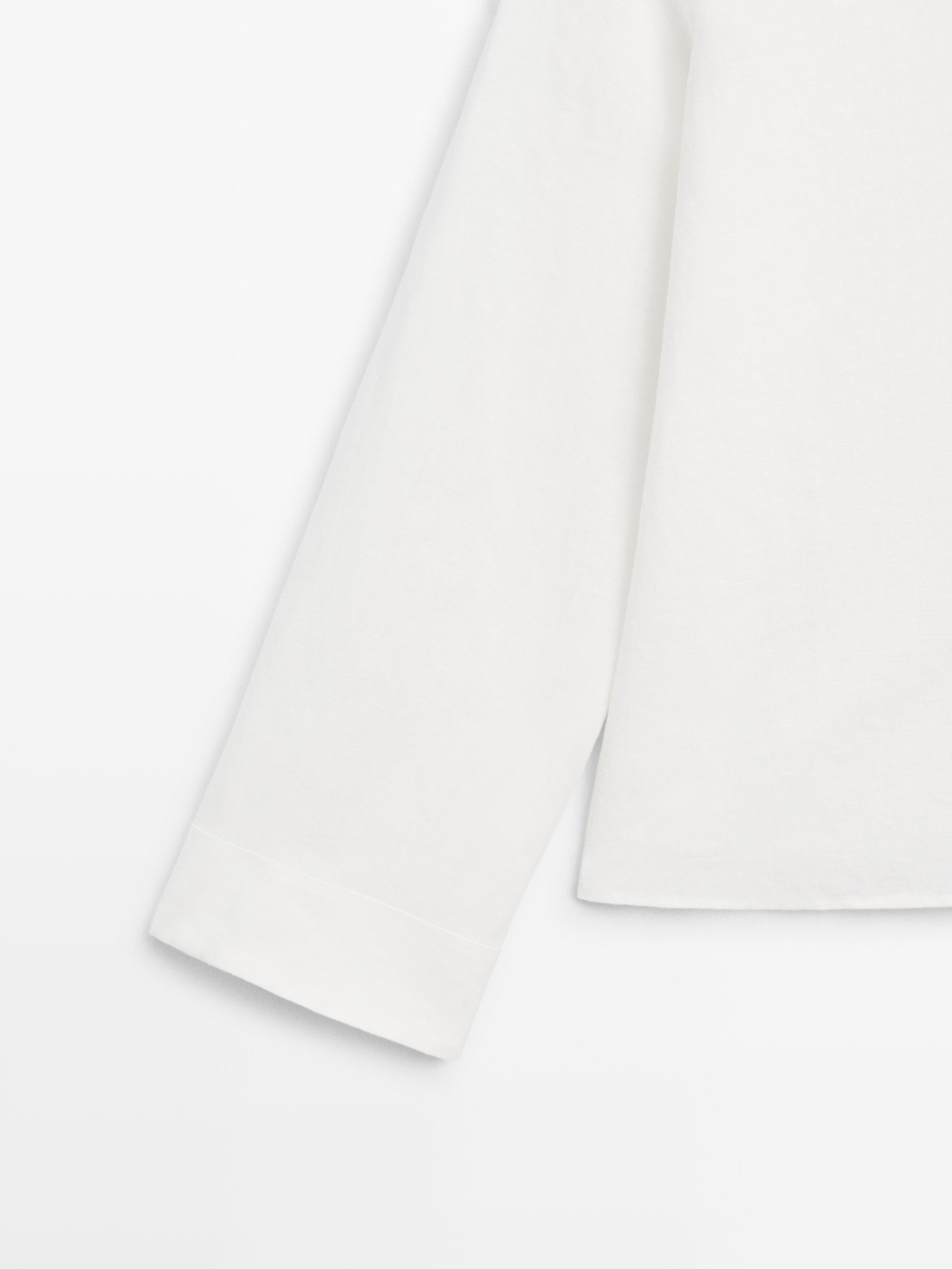 Massimo Dutti Струящаяся рубашка с декоративной деталью на груди, белый