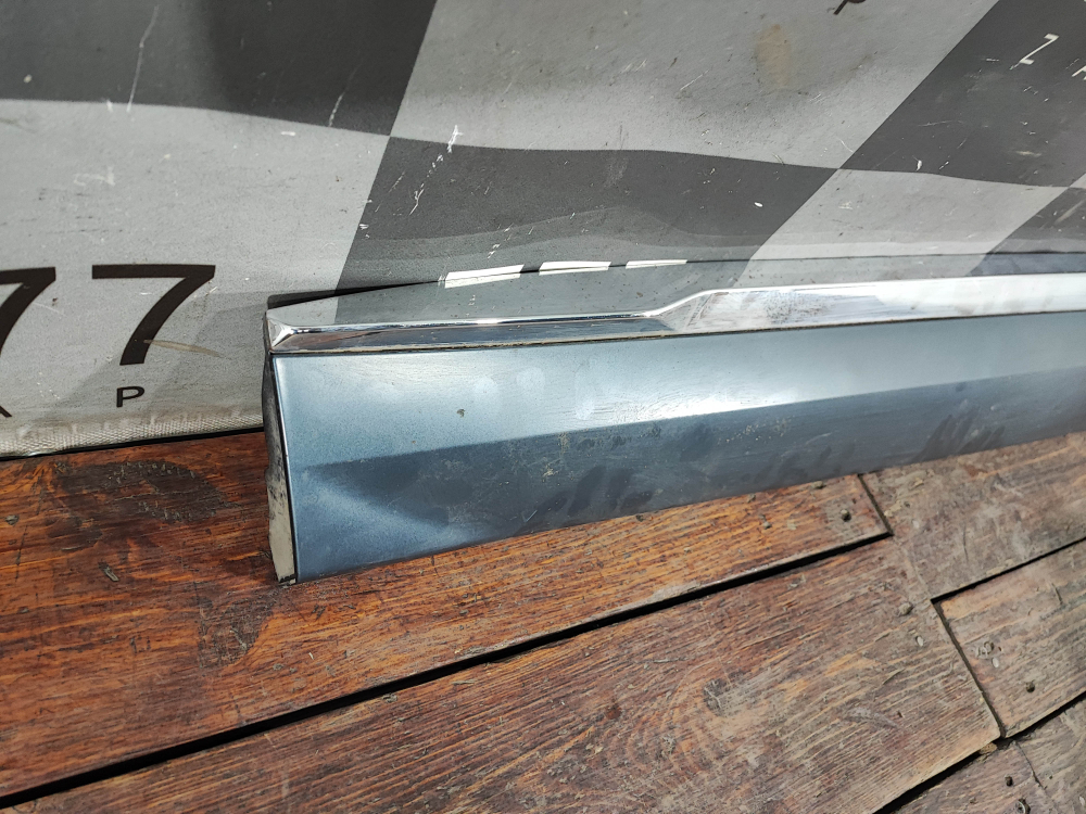 Накладка двери передней левой Geely Monjaro 21-нв Б/У Оригинал 6073120000