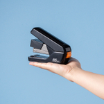 Степлер DELI до 55 листов, пластиковый корпус, облегченное нажатие (скобы №24/6, 26/6, 24/8), черный