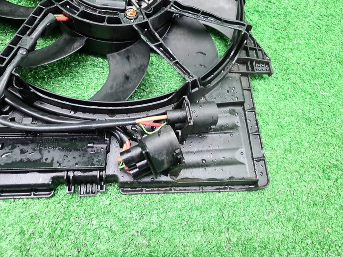 Диффузор с вентиляторами Porsche Macan 95b (14-нв)