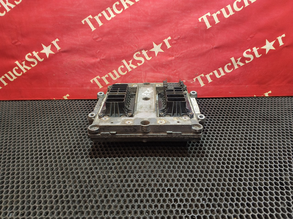 Блок управления двигателем