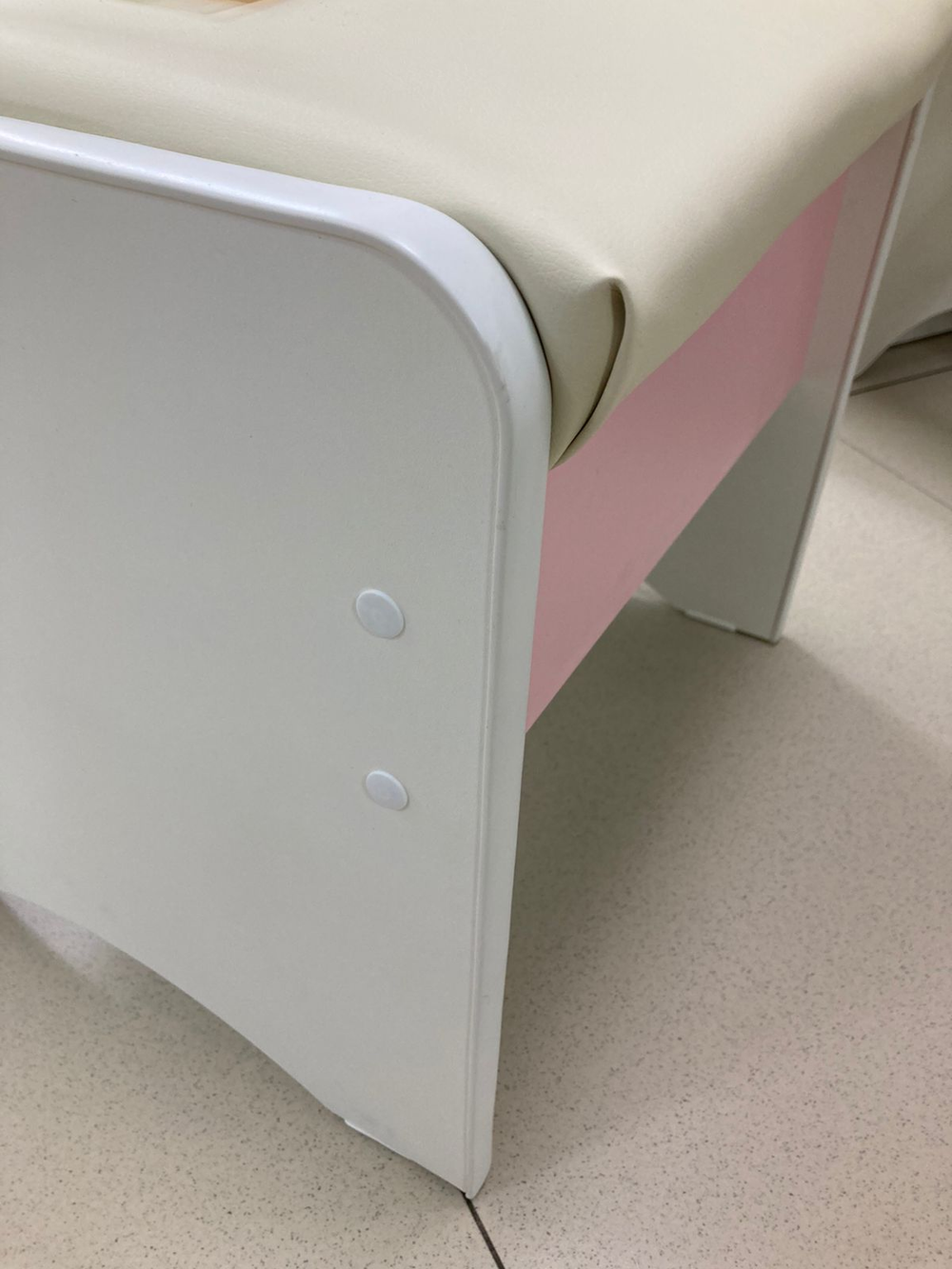 Пуф к туалетному столику белый/розовый