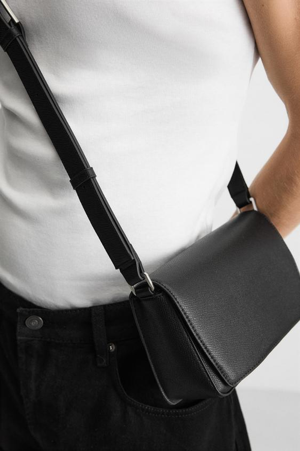 ZARA СУМКА С ТЕКСТУРОЙ, ЧЕРНЫЙ