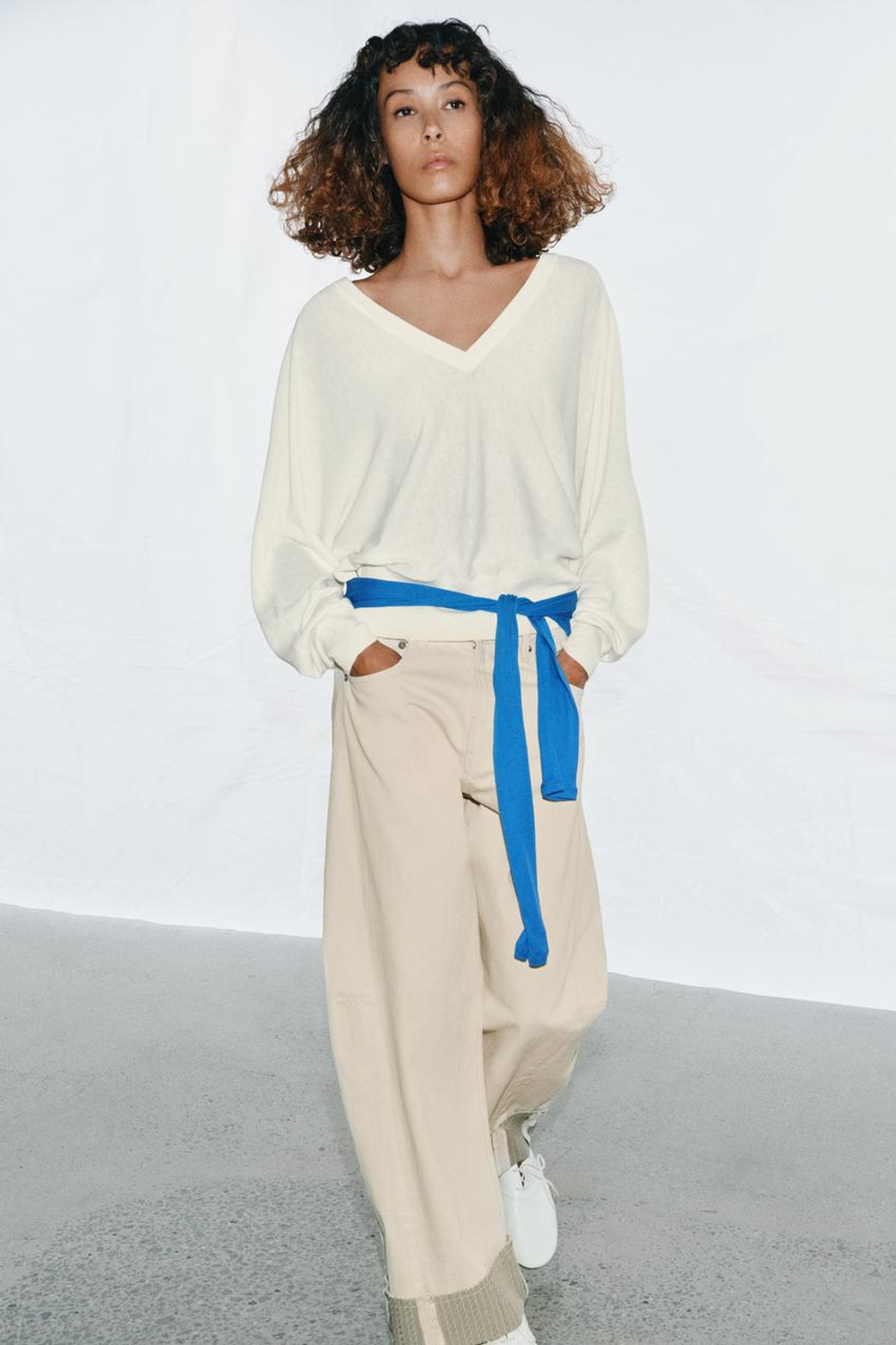 ZARA ВЯЗАНЫЙ ДЖЕМПЕР С V-ОБРАЗНЫМ ВЫРЕЗОМ, БЕЛЫЙ