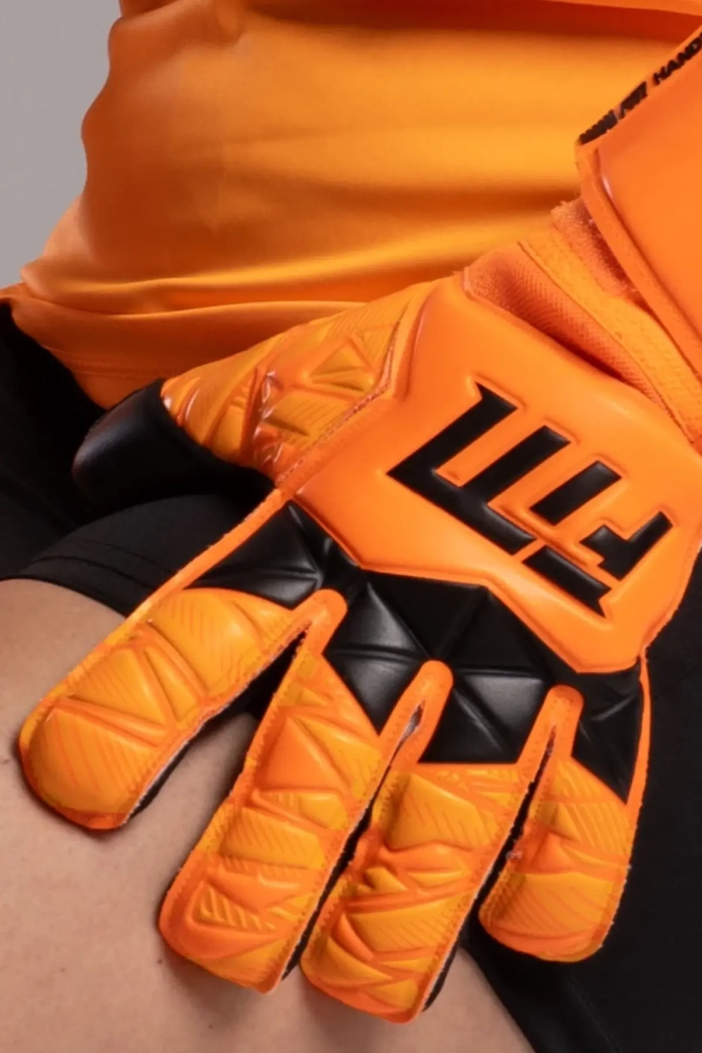 Вратарские перчатки Football Masters Invictus X