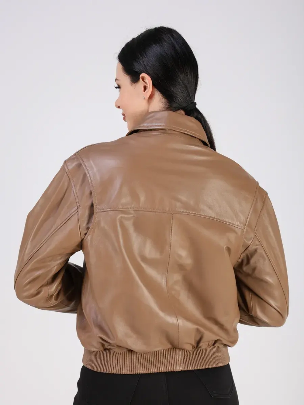 Кожаная куртка демисезонная