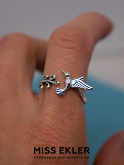 Серебряное кольцо с колибри