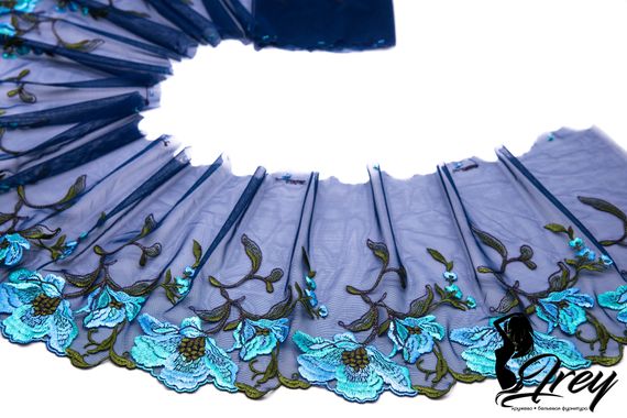 05-104 Вышивка на эл. сетке 20 см, т.синий/голубой (левая)