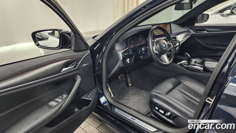 BMW 5 Series (G30) 520i M Sports (09.2022)