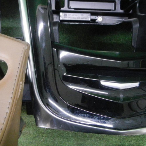 Торпедо Cadillac Escalade 4 (2014-2020)