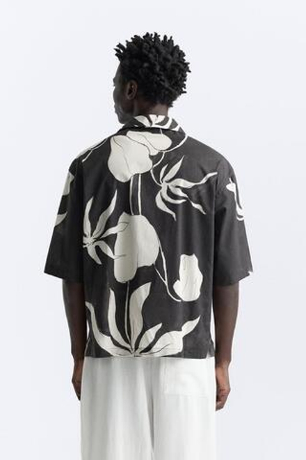 ZARA РУБАШКА ИЗ ТКАНИ С ЦВЕТОЧНЫМ ПРИНТОМ, ЧЕРНЫЙ