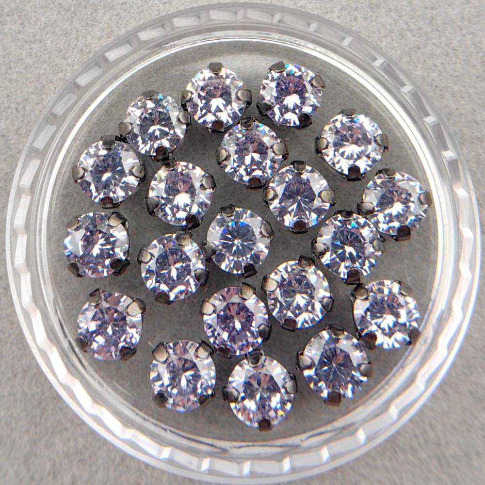 Фианиты шатоны в оправах, лавандовый/темная сталь