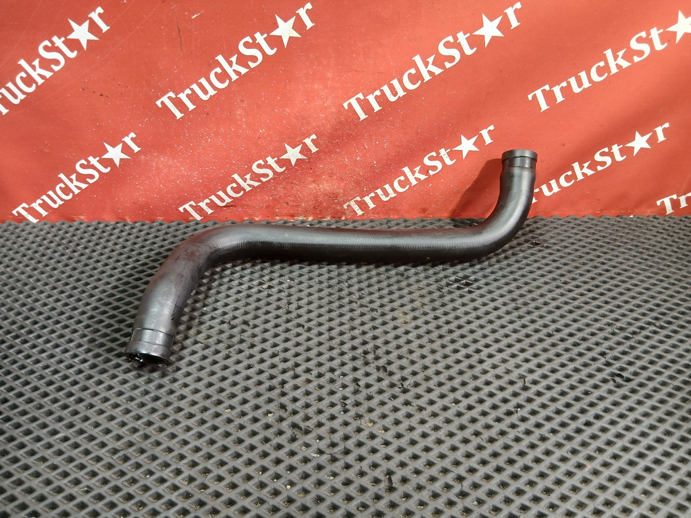 Патрубок маслозаливной горловины