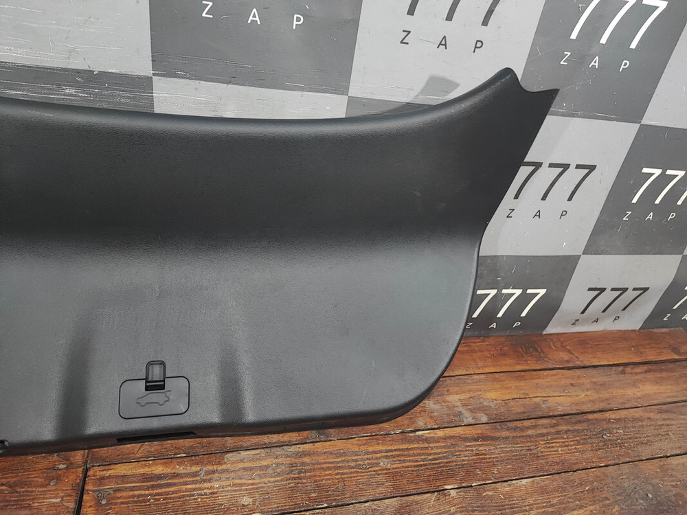 Обшивка крышки багажника JAC J7 20-нв Б/У Оригинал 6302100U7300