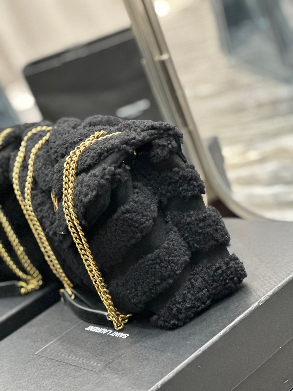 Saint Laurent Loulou 25 cm