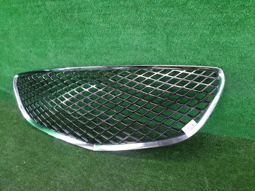 Решетка радиатора Genesis GV70 (2020-н.в.)