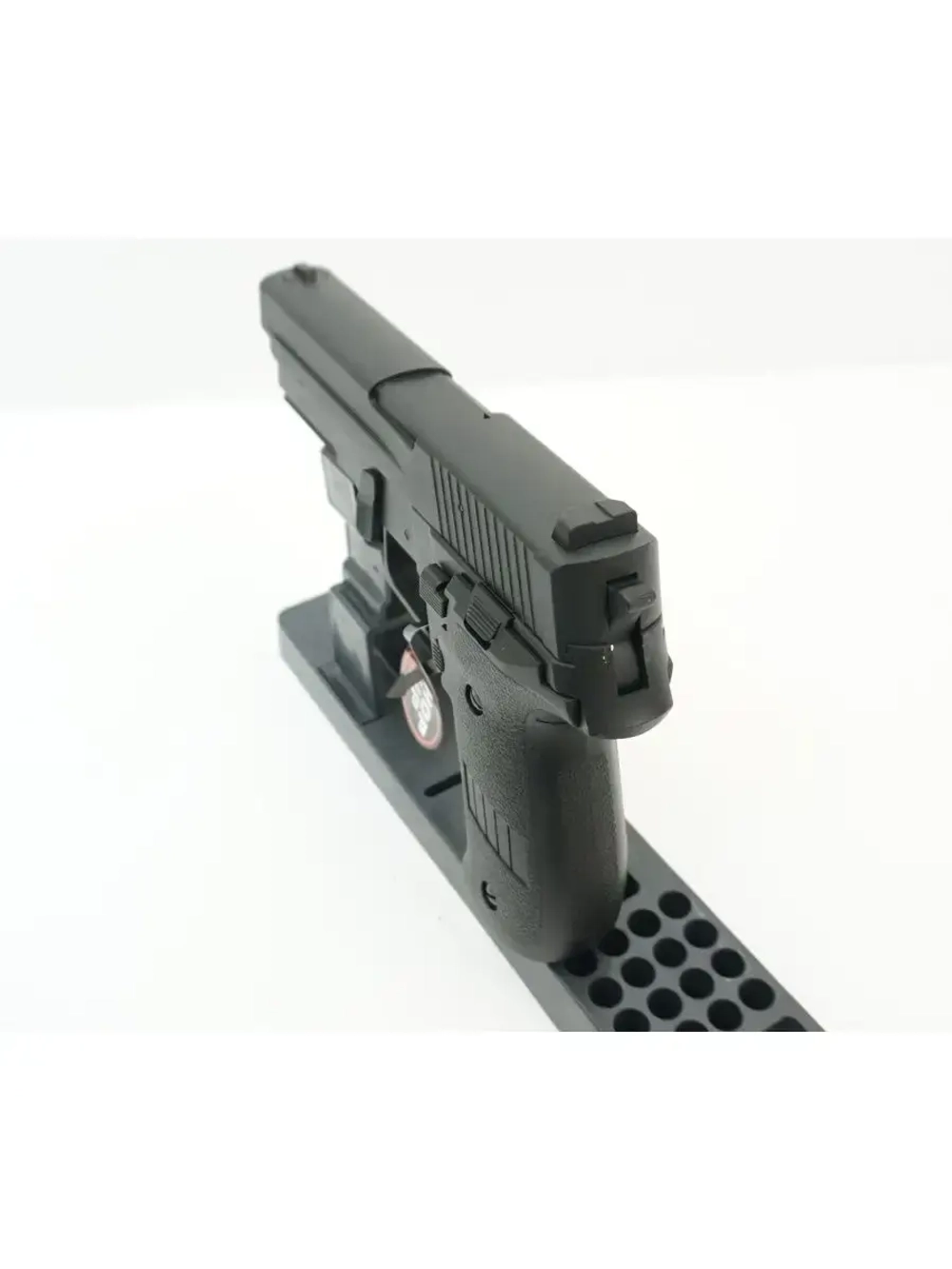 Страйкбольный пистолет (Cyma) CM122S P226 AEP электр.