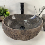 Раковина из речного камня RS-65417 42*39*15 0861