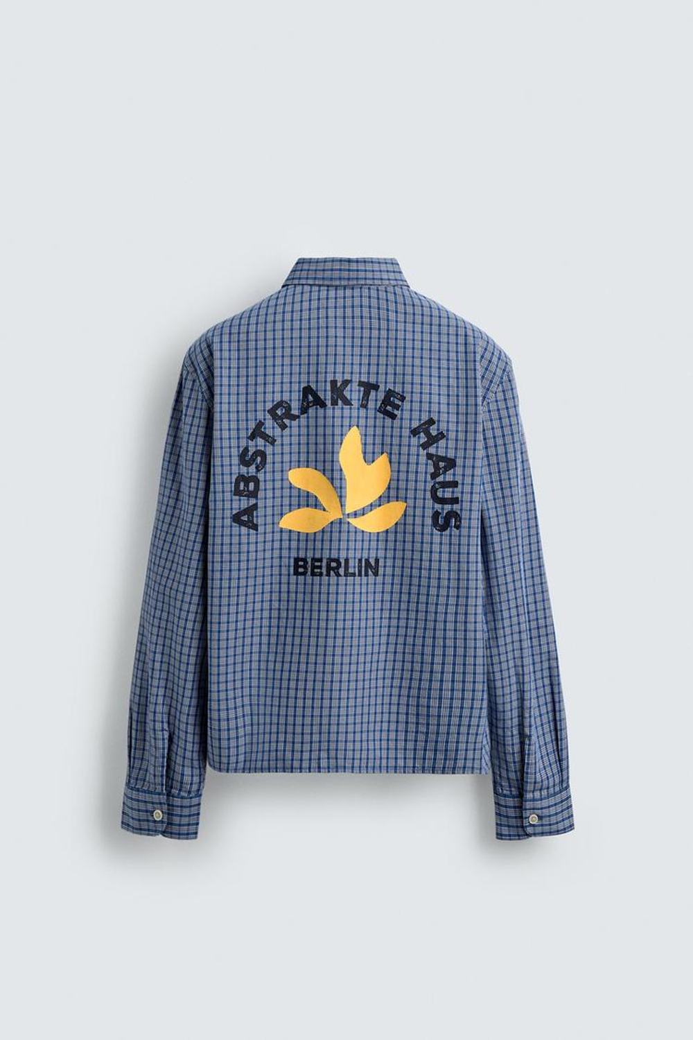 ZARA УКОРОЧЕННАЯ РУБАШКА В КЛЕТКУ С ВЫШИВКОЙ И ПРИНТОМ, СИНИЙ