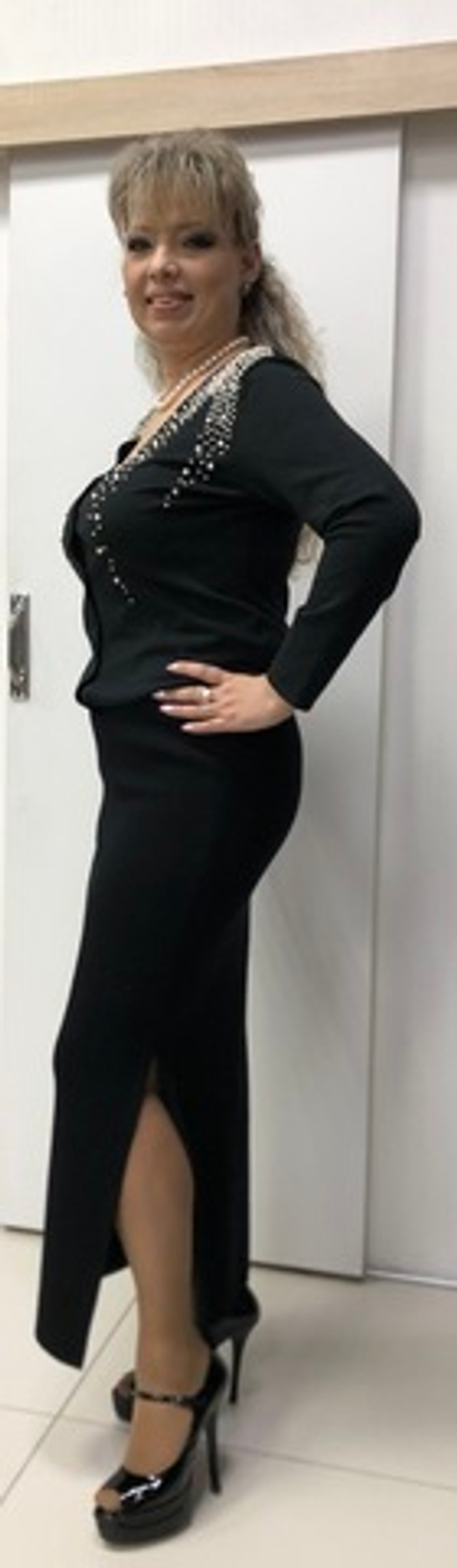 Теплая длинная юбка с двумя боковыми разрезами