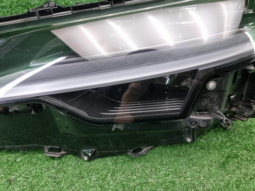 Фара левая Lexus RX 5 (2022-н.в.) LED